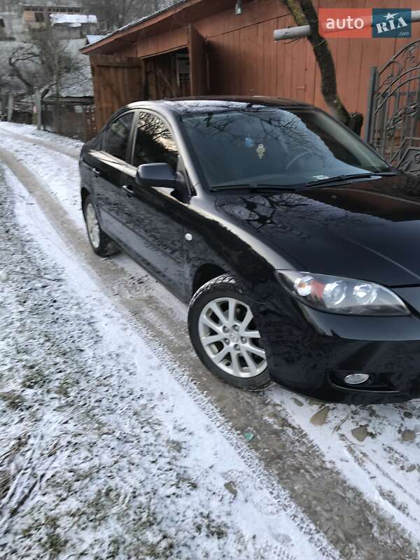 Седан Mazda 3 2008 в Черновцах