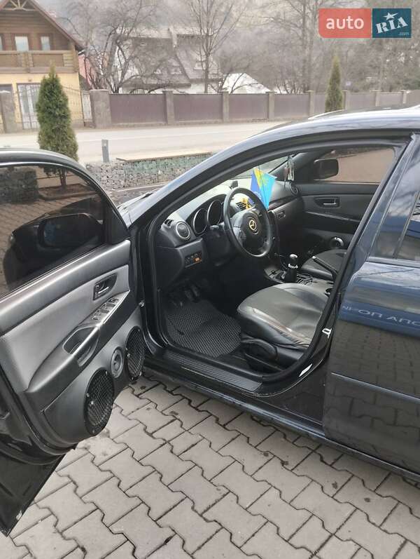 Седан Mazda 3 2007 в Рахове