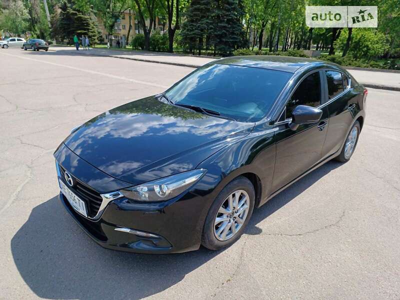 Седан Mazda 3 2018 в Кривом Роге