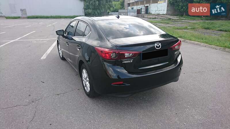 Седан Mazda 3 2015 в Одессе