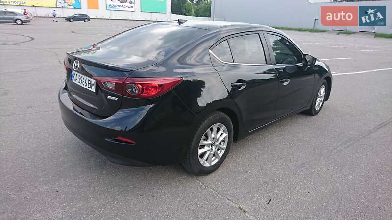 Седан Mazda 3 2015 в Полтаве