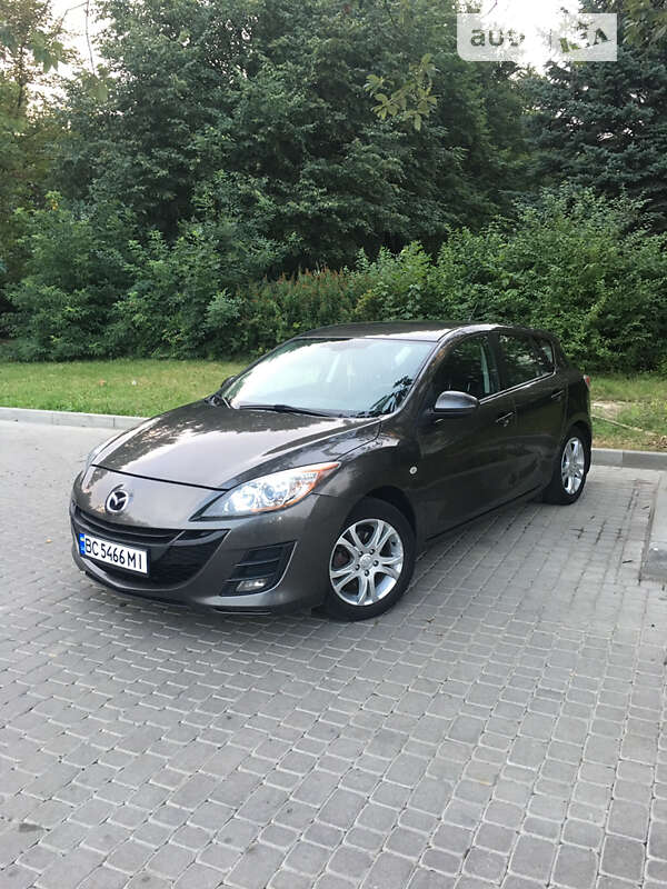 Хэтчбек Mazda 3 2009 в 