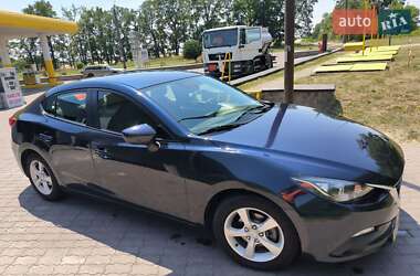 Седан Mazda 3 2015 в Смілі