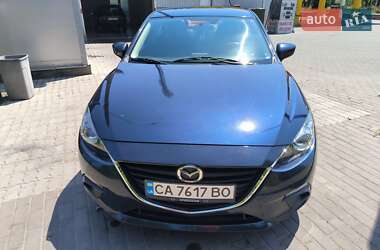Седан Mazda 3 2015 в Смеле