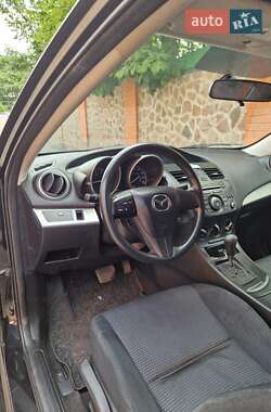 Седан Mazda 3 2012 в 