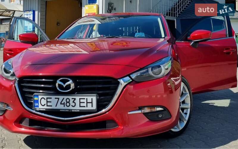 Хетчбек Mazda 3 2016 в Чернівцях