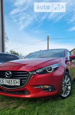 Хэтчбек Mazda 3 2016 в Черновцах
