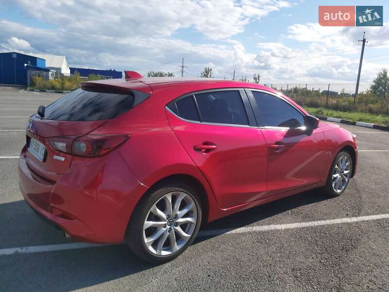Хетчбек Mazda 3 2015 в Луцьку