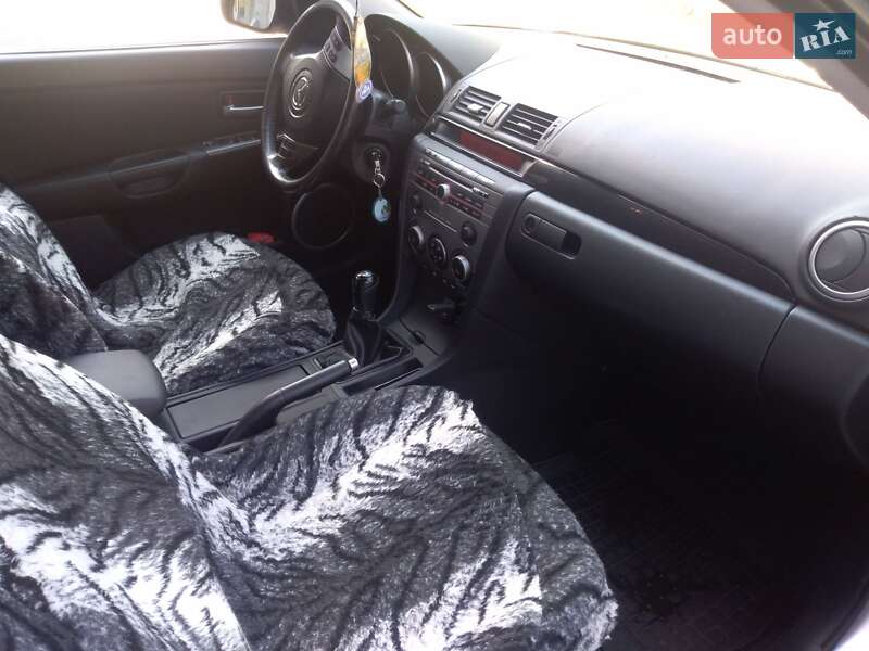 Хэтчбек Mazda 3 2006 в Запорожье