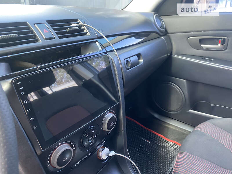 Хэтчбек Mazda 3 2005 в Запорожье