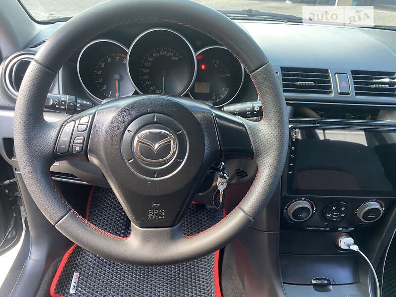 Хэтчбек Mazda 3 2005 в Запорожье