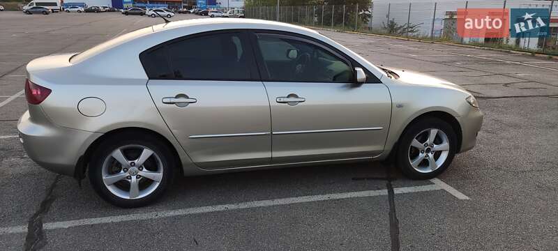 Седан Mazda 3 2007 в Запорожье
