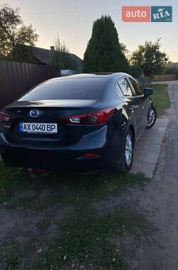 Седан Mazda 3 2015 в 