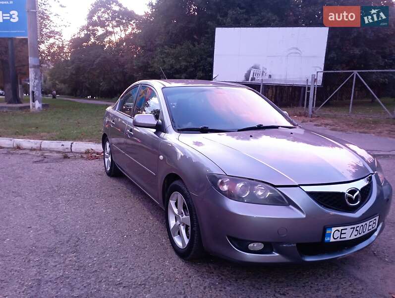 Седан Mazda 3 2004 в Черновцах