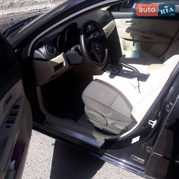 Седан Mazda 3 2006 в Одесі