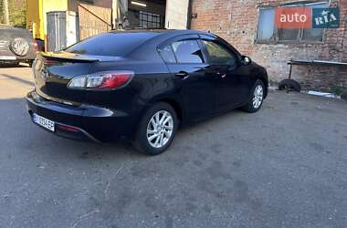 Седан Mazda 3 2011 в Кременчуці