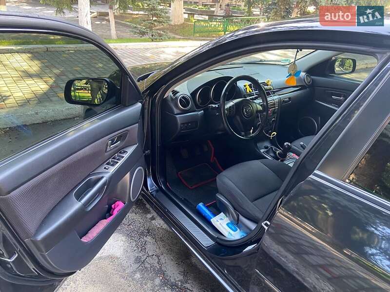 Хэтчбек Mazda 3 2007 в Первомайске