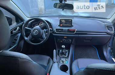 Хэтчбек Mazda 3 2016 в Днепре
