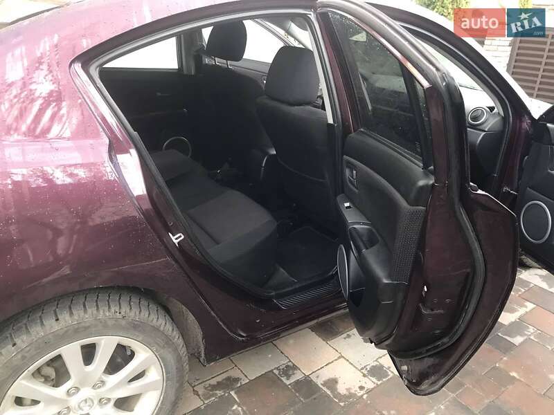 Седан Mazda 3 2008 в Глибокій