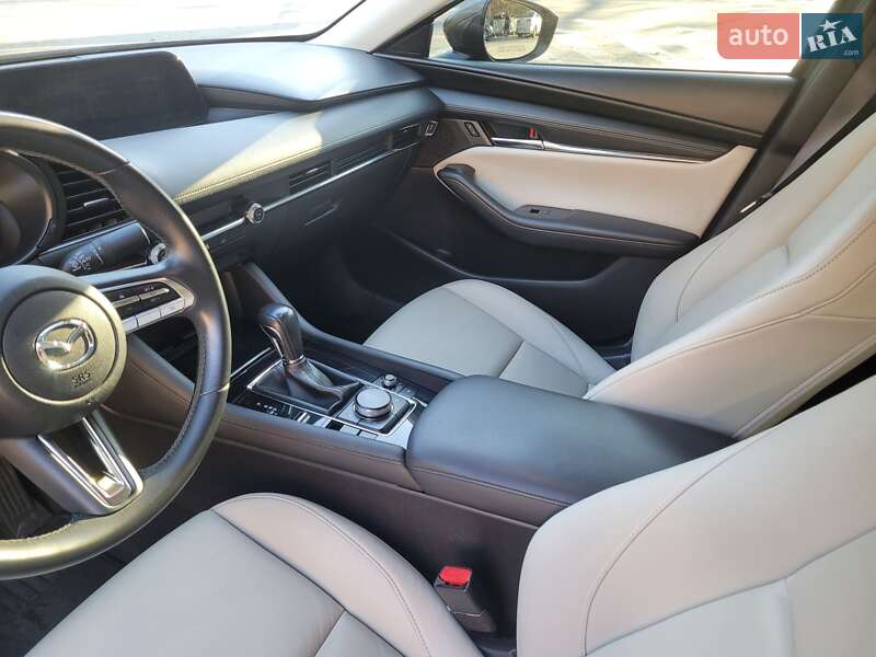 Седан Mazda 3 2019 в Полтаве