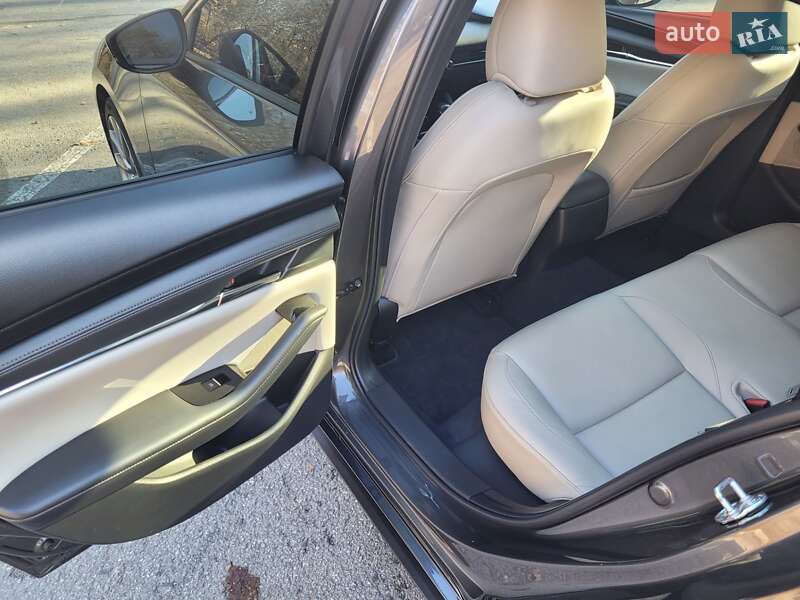 Седан Mazda 3 2019 в Полтаве