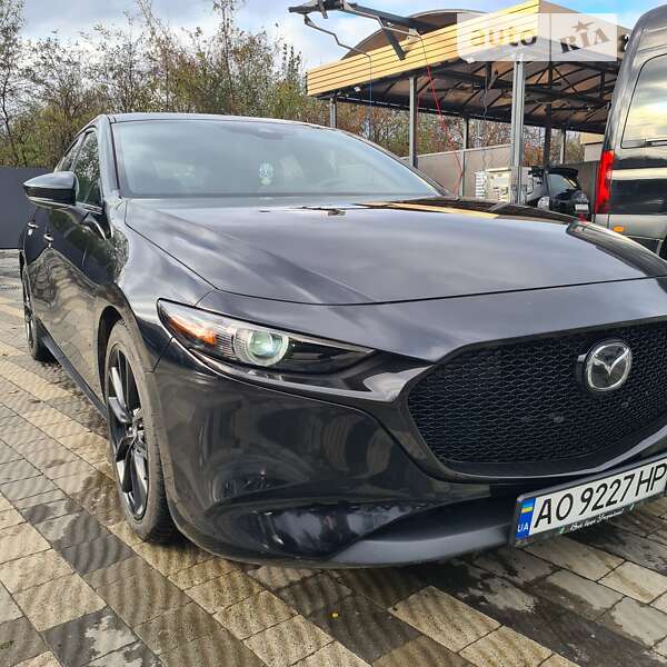 Хэтчбек Mazda 3 2019 в Ужгороде