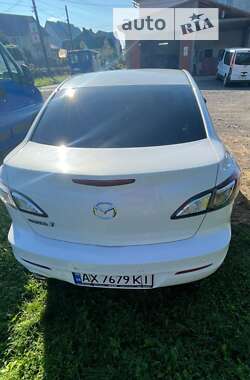 Седан Mazda 3 2013 в Киеве