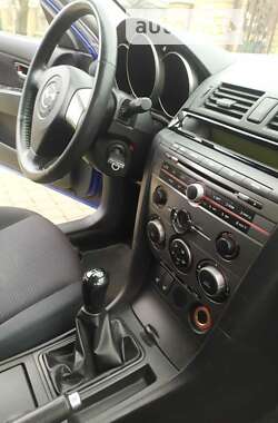 Хэтчбек Mazda 3 2008 в Черновцах