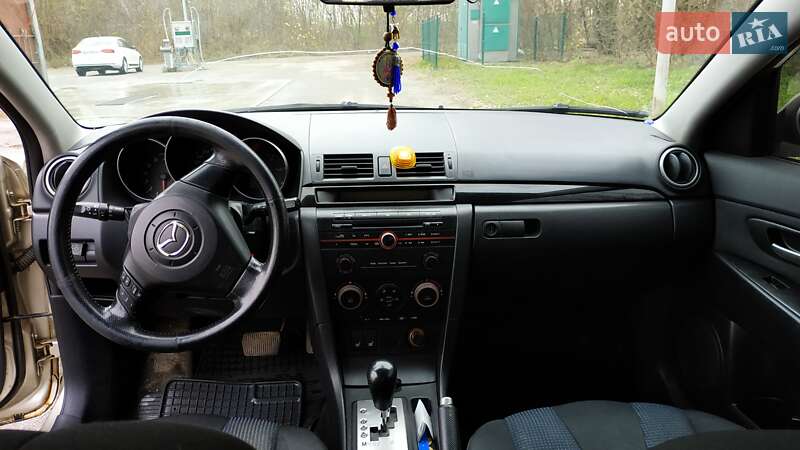 Седан Mazda 3 2004 в Бердичеве
