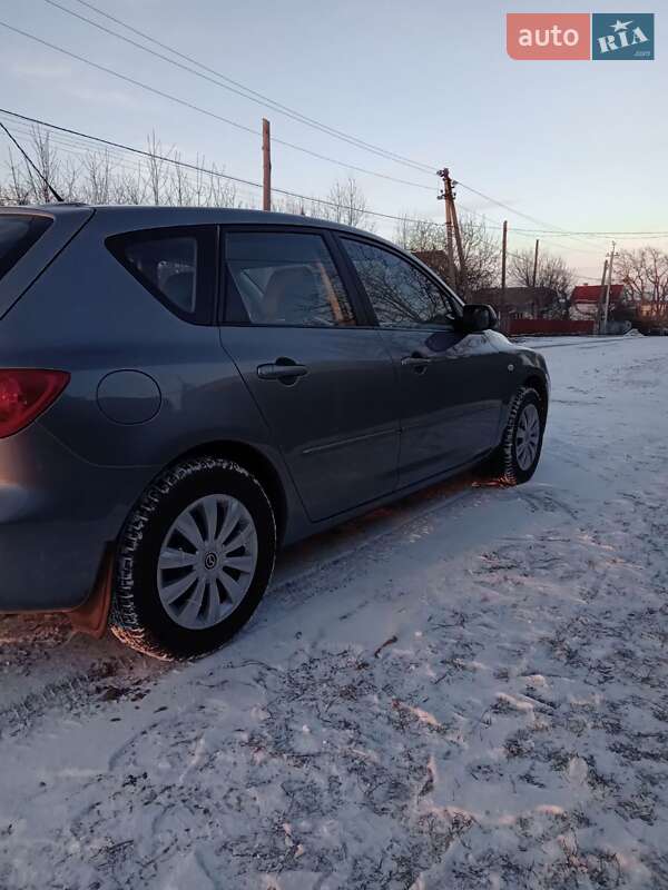 Хэтчбек Mazda 3 2004 в Виньковцах