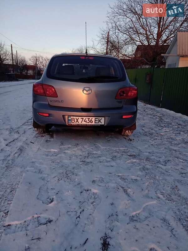 Хэтчбек Mazda 3 2004 в Виньковцах
