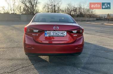 Седан Mazda 3 2018 в Кривом Роге