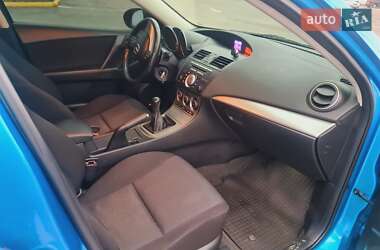 Хетчбек Mazda 3 2010 в 