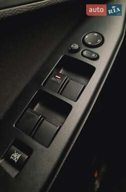 Хетчбек Mazda 3 2010 в 