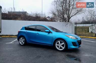 Хетчбек Mazda 3 2010 в 