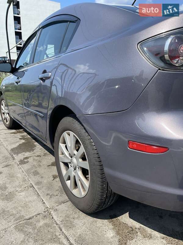 Седан Mazda 3 2008 в Киеве