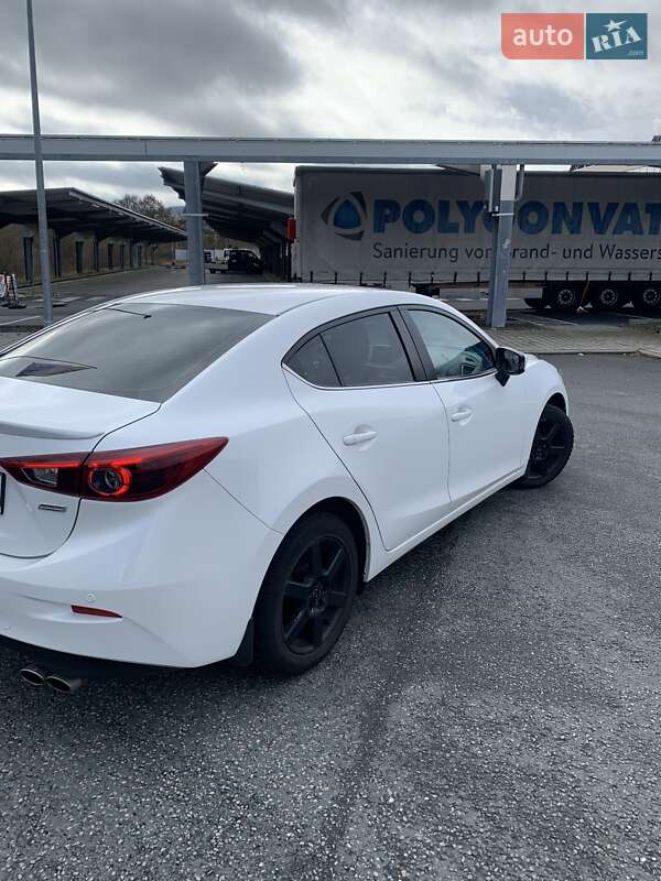 Mazda 3 2015