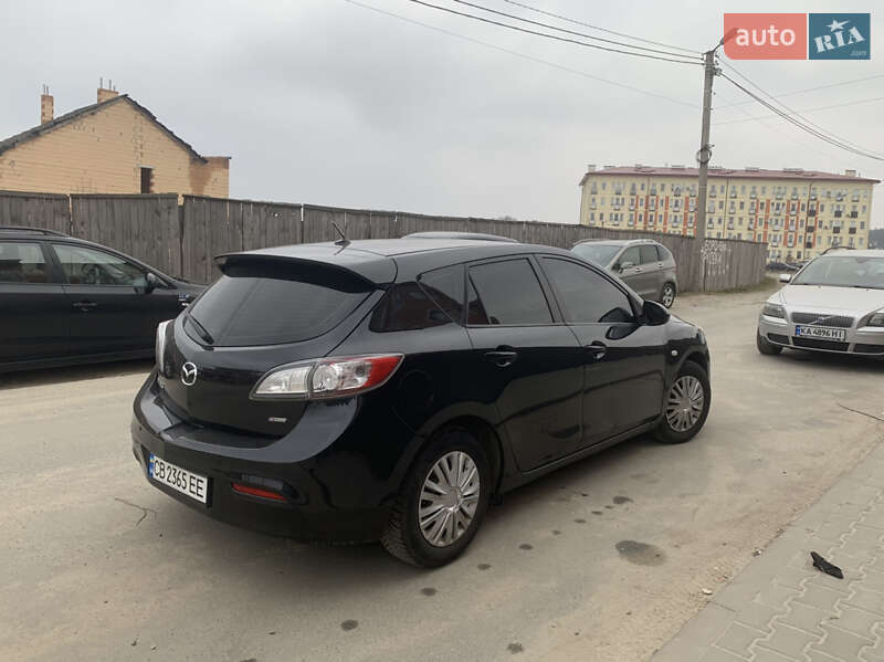 Хэтчбек Mazda 3 2010 в Киеве