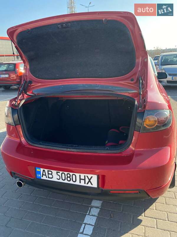 Седан Mazda 3 2006 в Виннице