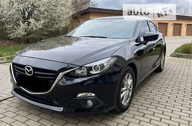 Седан Mazda 3 2014 в Ужгороде