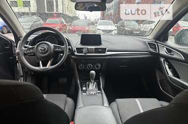 Седан Mazda 3 2016 в Львові