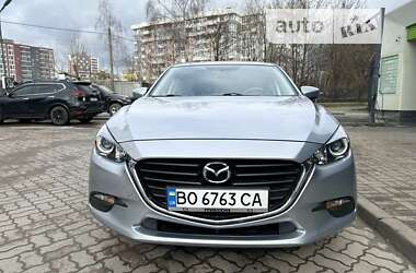 Седан Mazda 3 2016 в Львове