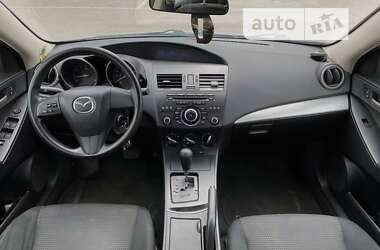 Седан Mazda 3 2011 в Днепре