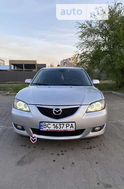 Седан Mazda 3 2005 в Червонограде