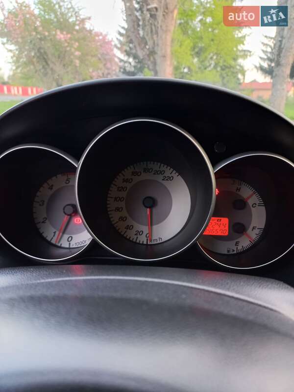 Седан Mazda 3 2007 в Ужгороді