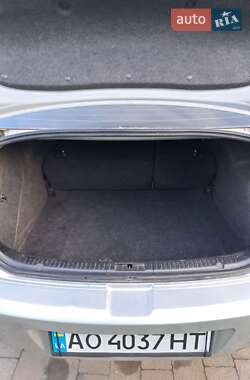 Седан Mazda 3 2007 в Ужгороді