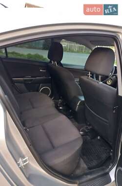 Седан Mazda 3 2007 в Ужгороді