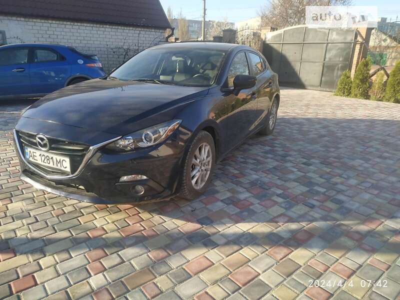 Хетчбек Mazda 3 2016 в Новомосковську