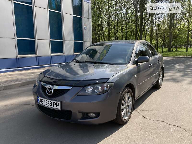 Седан Mazda 3 2006 в Кривом Роге