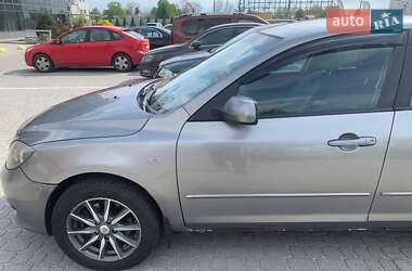 Хэтчбек Mazda 3 2004 в Львове